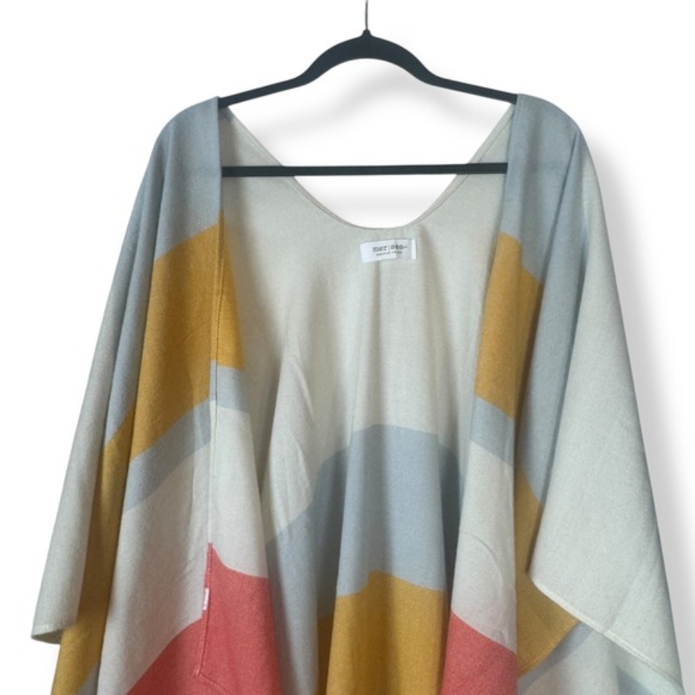 MerSea Catalina Travel Wrap One Size Striped Coastal Chic Resort Poncho Coverup - Picture 5 of 8